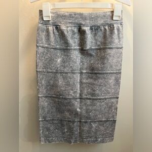 Hard Tail Gray Pencil Skirt NEW With 
Out Tag Size Small